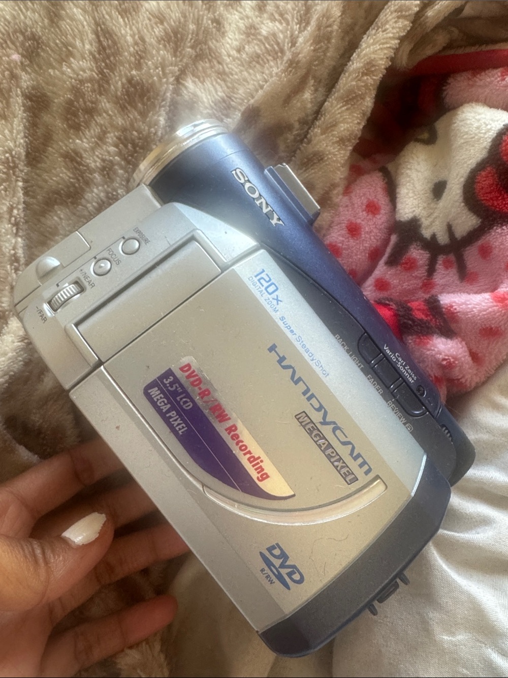 Sony Handycam DVD Camcorder — Silver and Blue Accents GREEN NIGHT VISION!